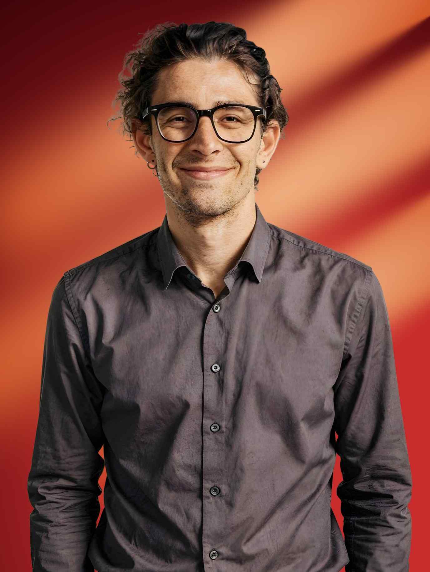 https://maxmaccari.com/wp-content/uploads/2026/03/team_image_04.jpg